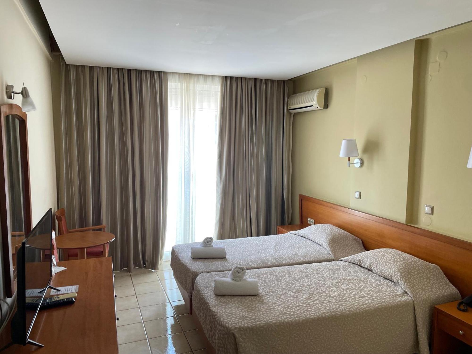 Economy Twin Room