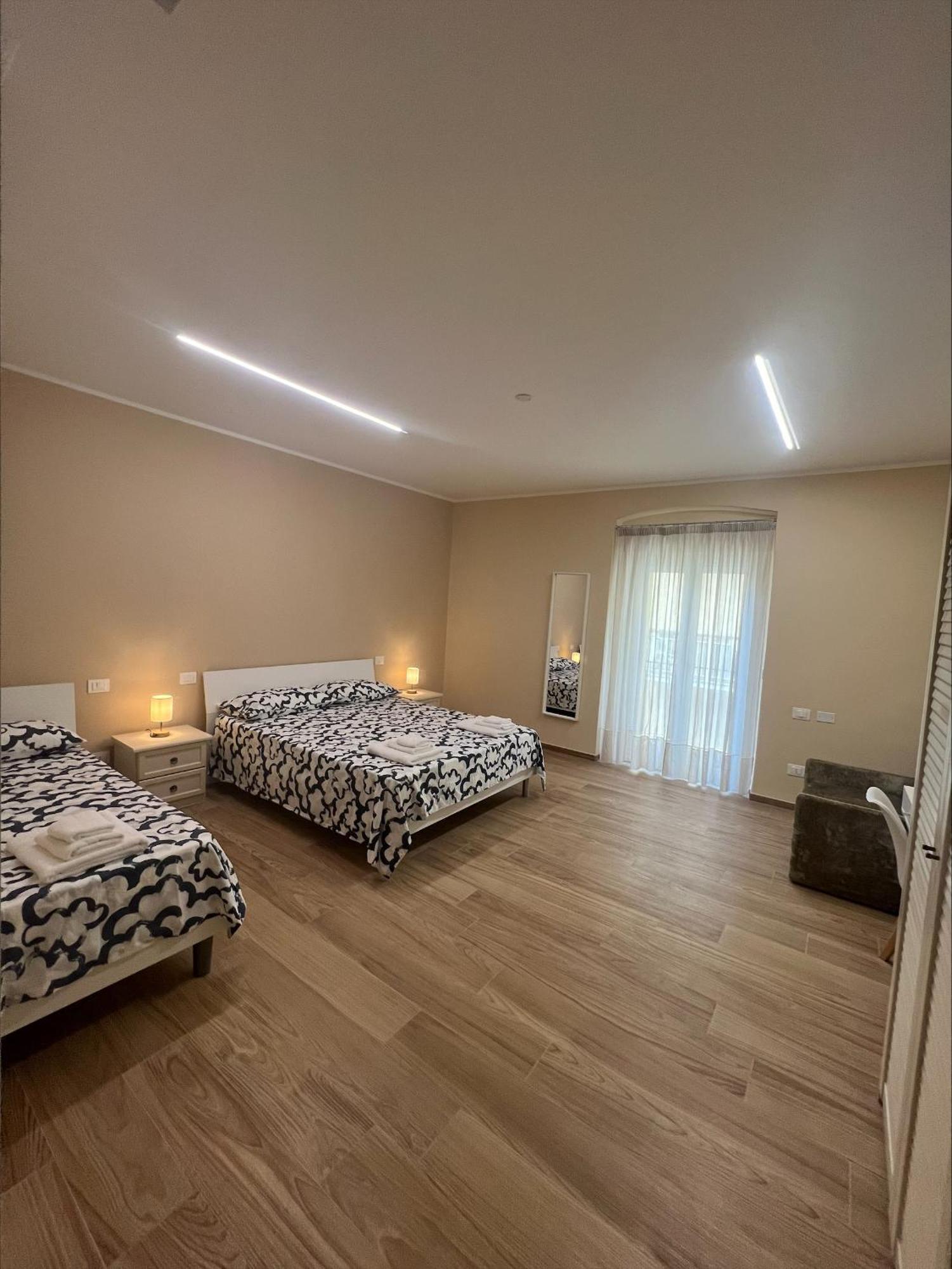 One-Bedroom Standard Apartment,1608493197:JPEG
