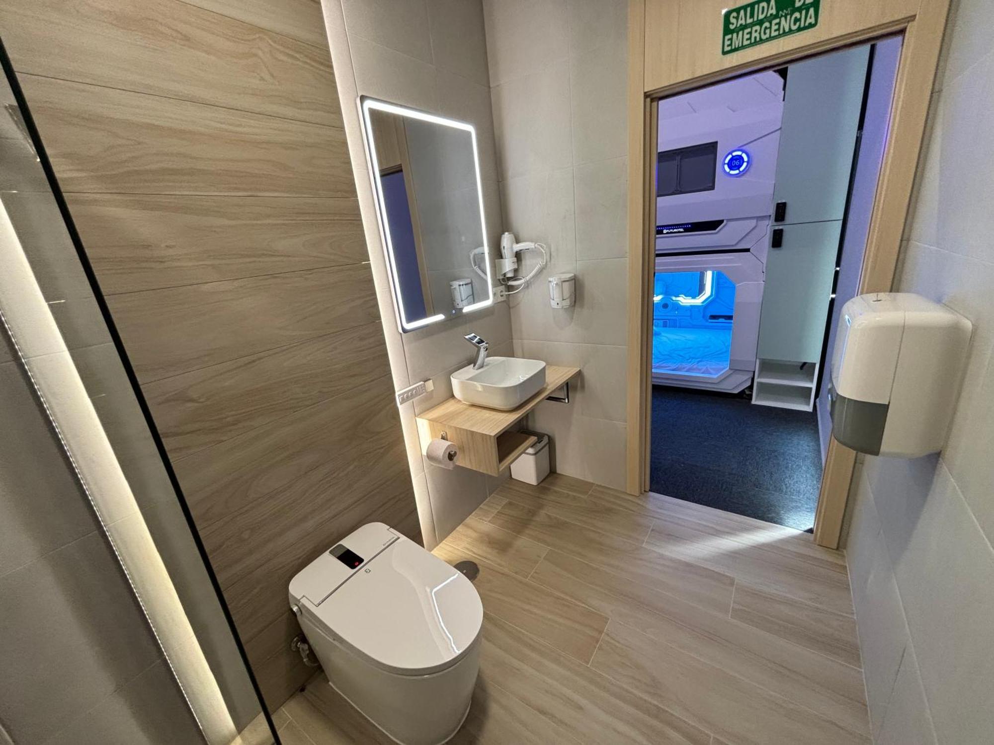 Capsule Deluxe Double Room
