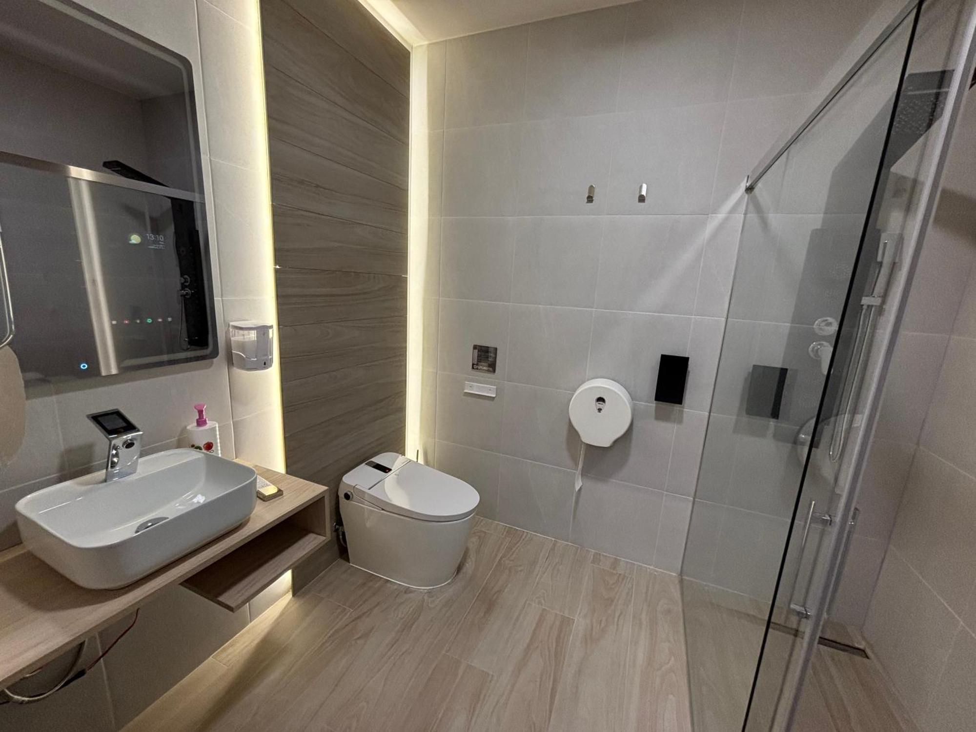 Capsule Deluxe Double Room