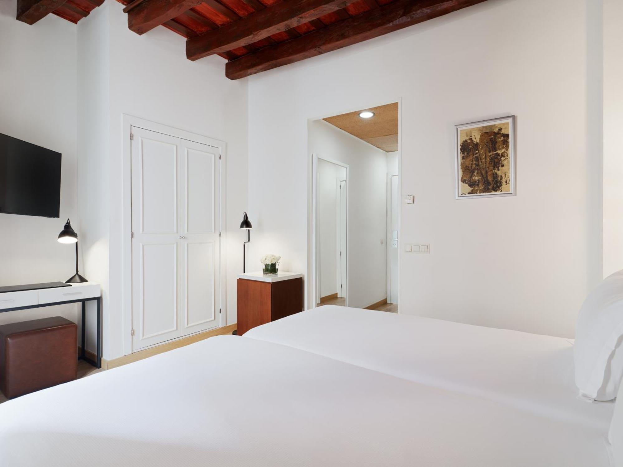 Classic Double or Twin Room Balcony