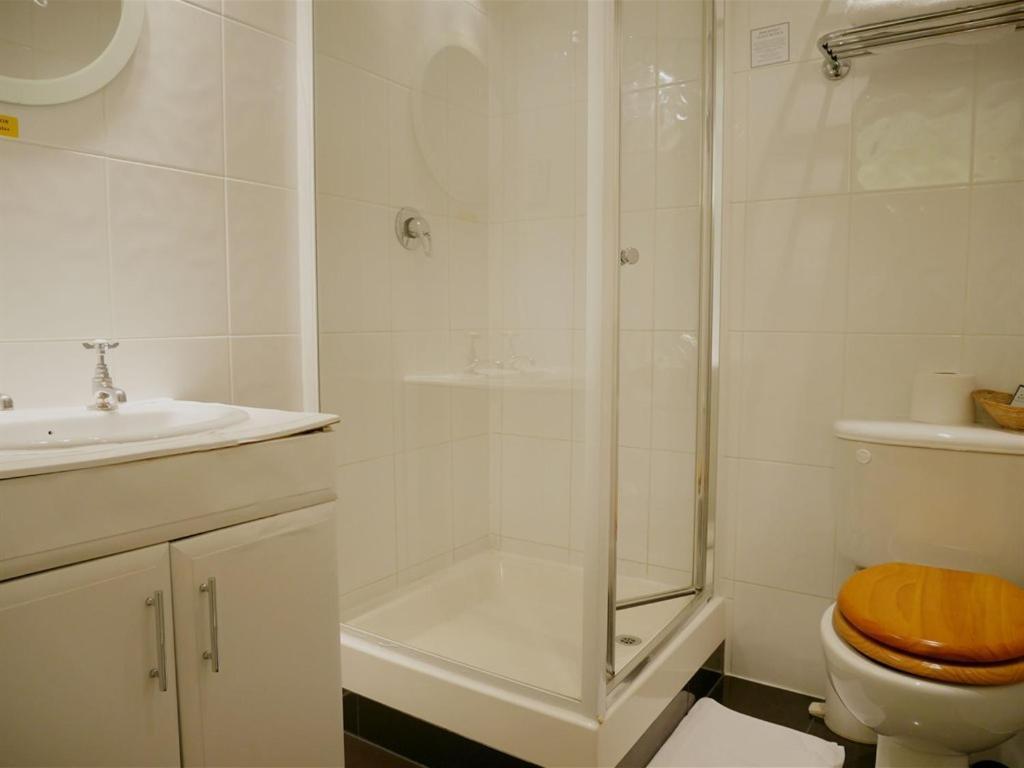 Standard Single Room,1629389545:JPEG