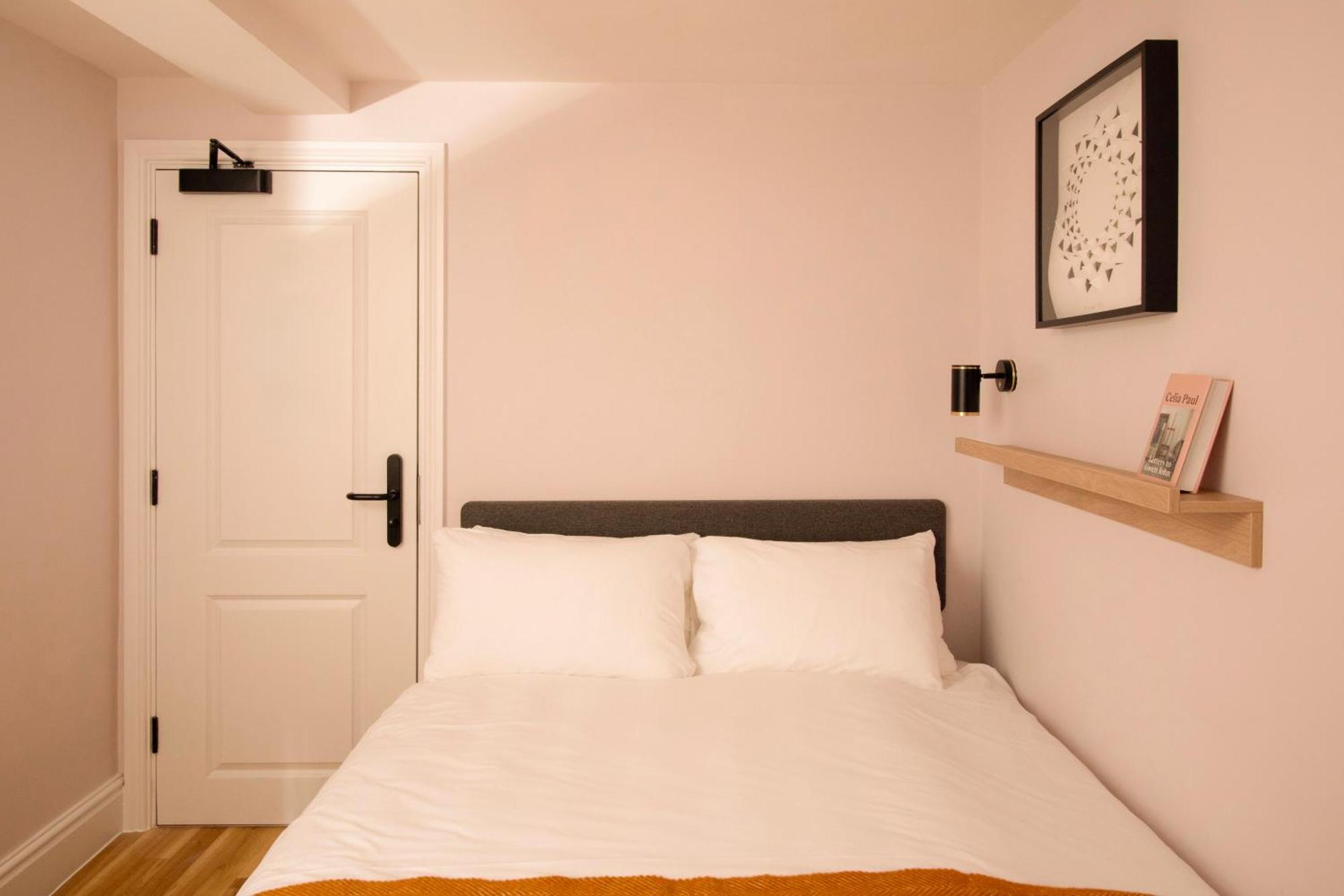 Compact Room Lower Ground
