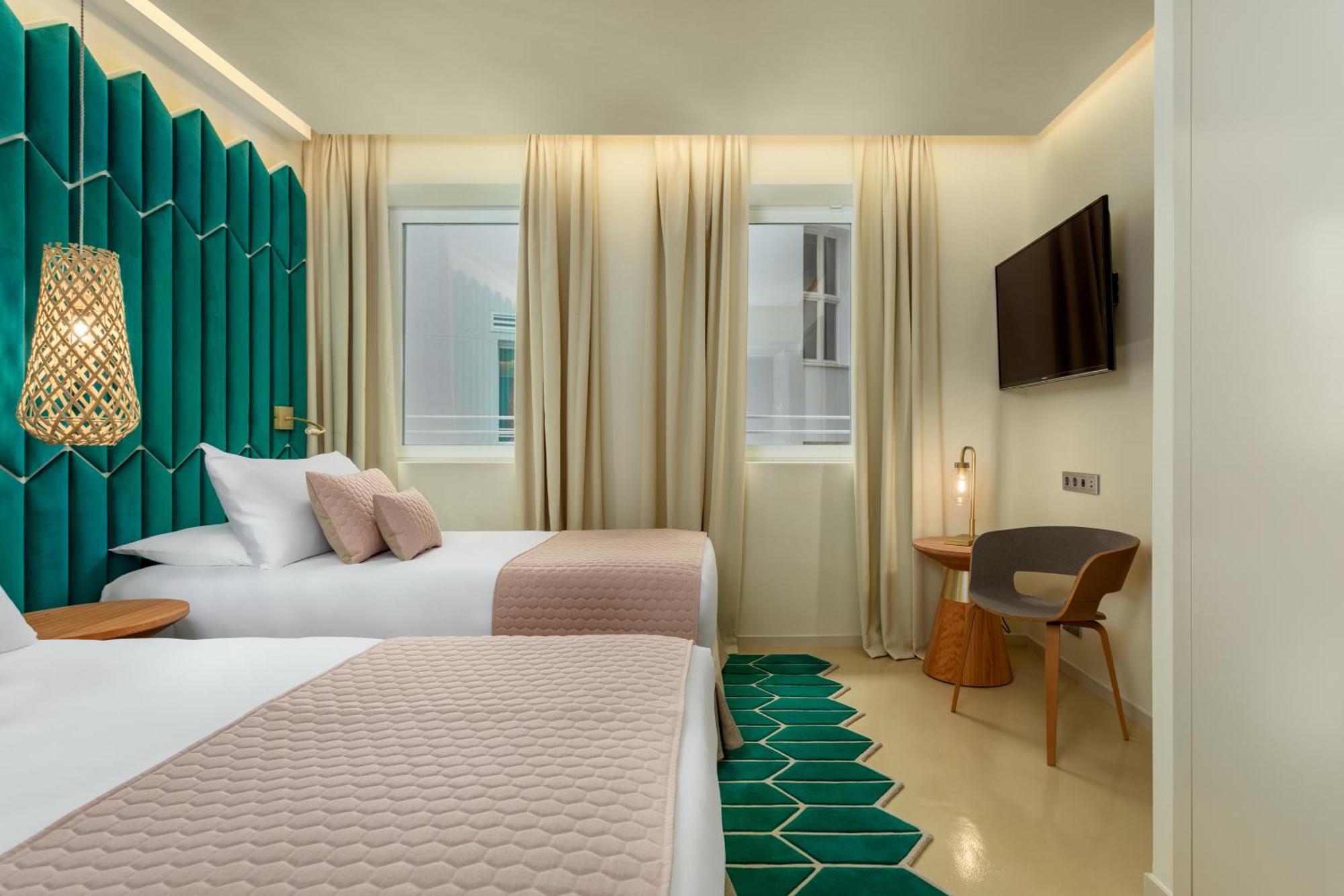 Twin Room