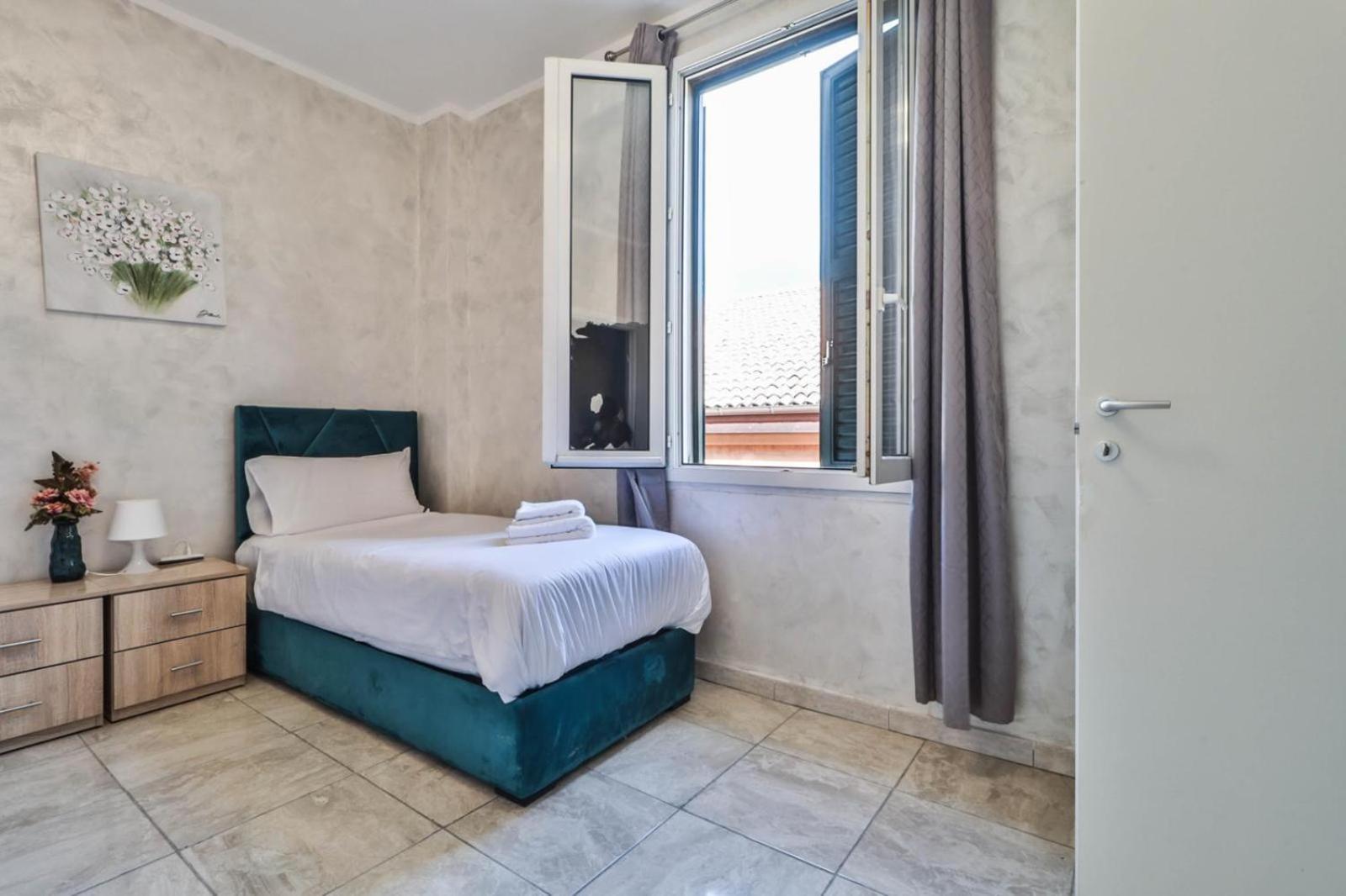 Camera Doppia con Letti Singoli con Bagno Privato