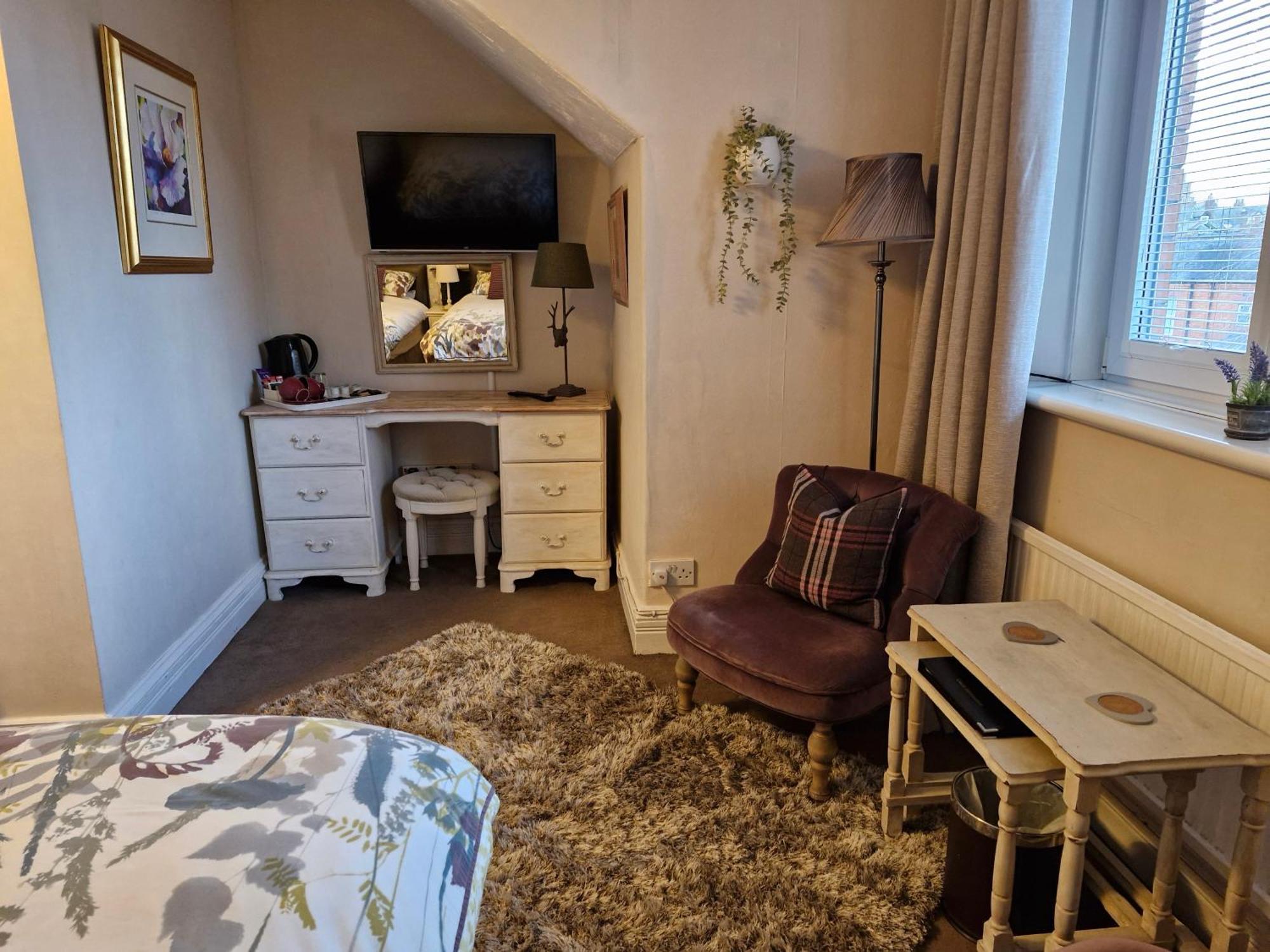 Twin Room Private Bathroom