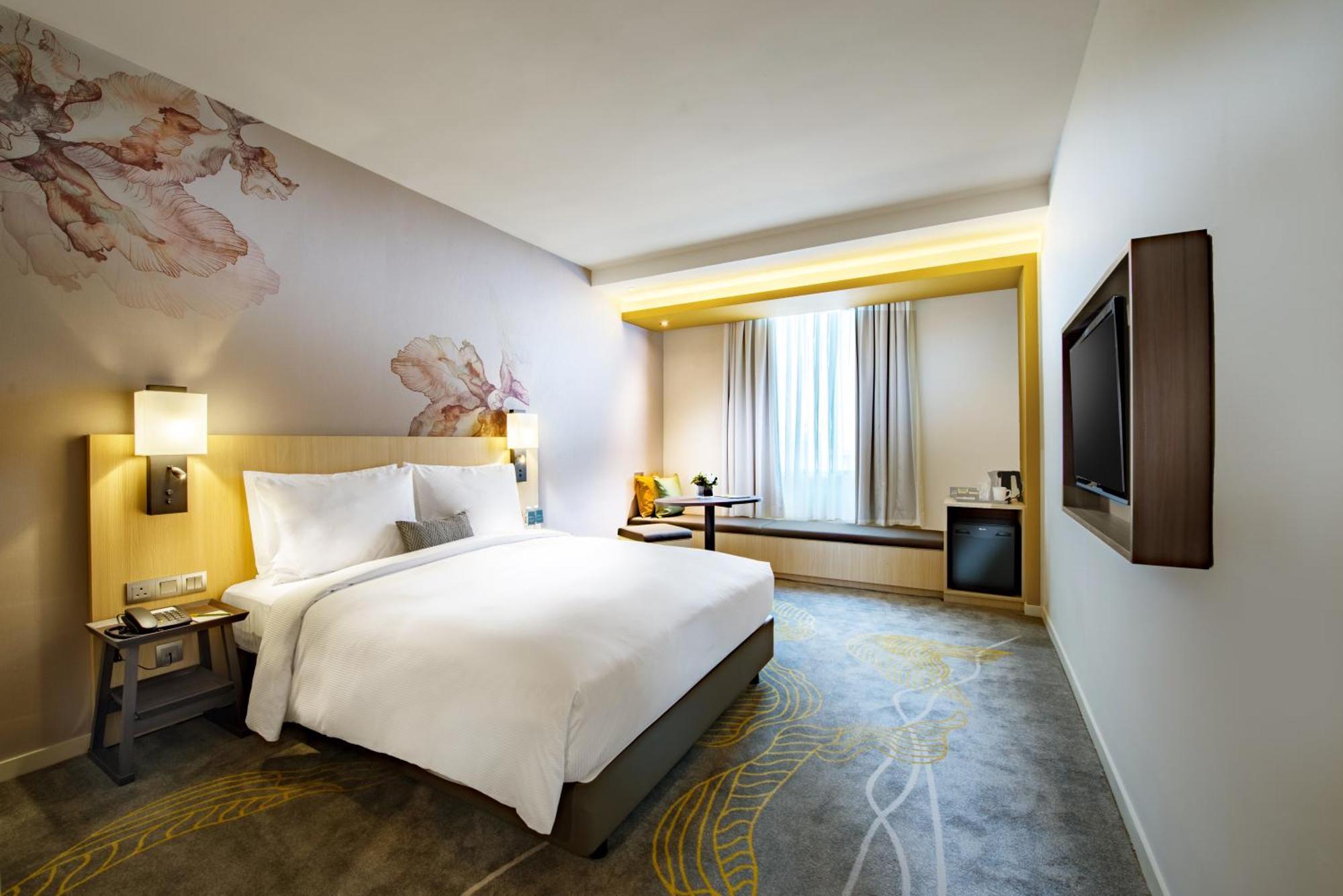 Queen Room,1756648219:JPEG