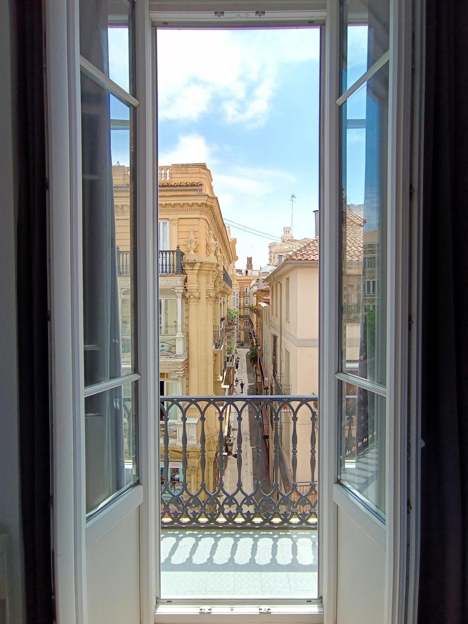 Standard Exterior Twin Room