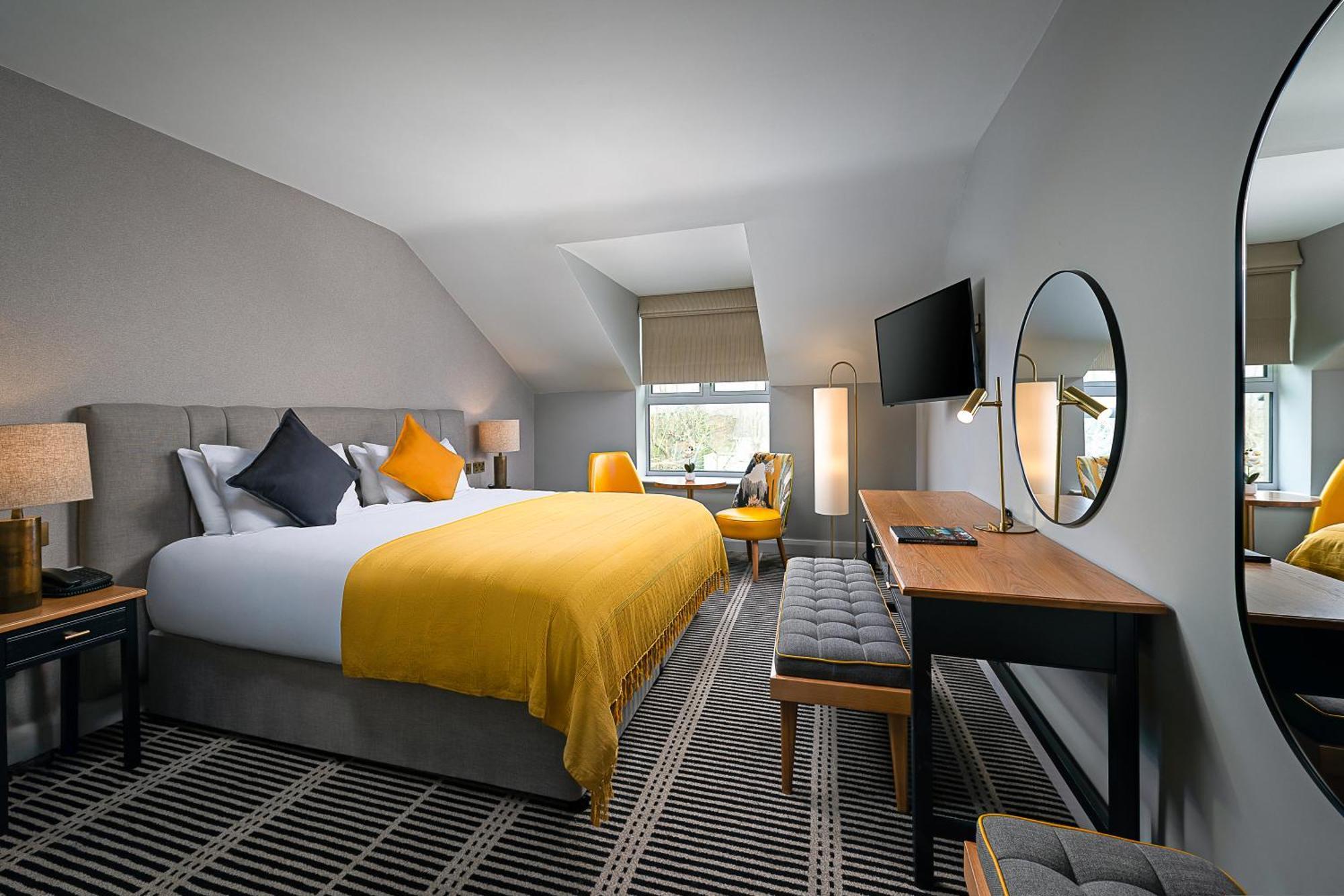Deluxe King Room,1666637017:JPEG