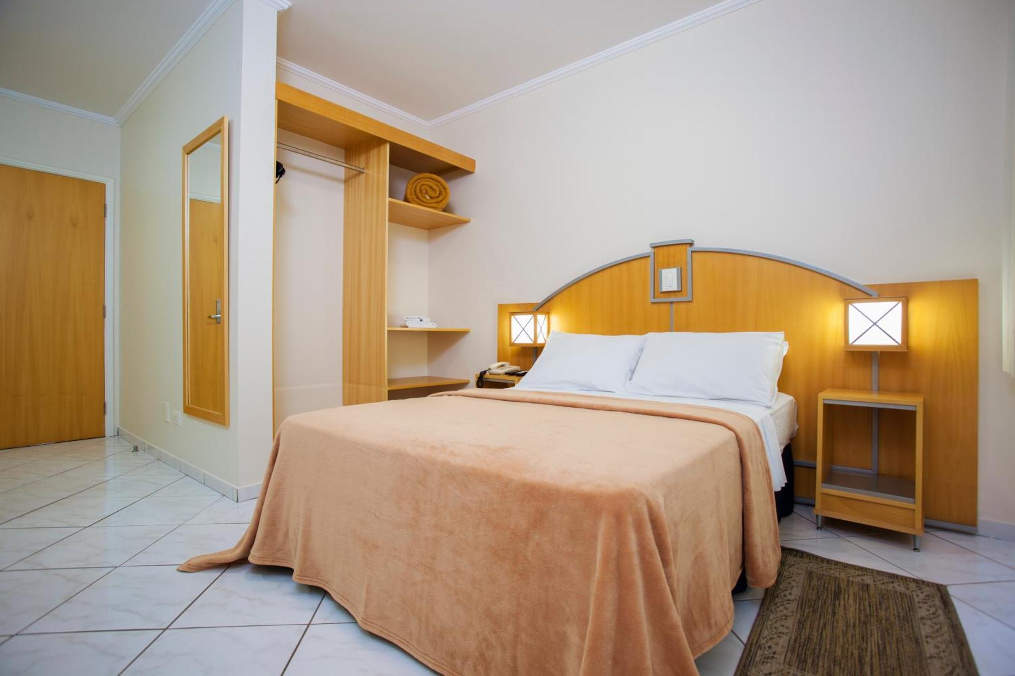 Quarto Triplo Standard