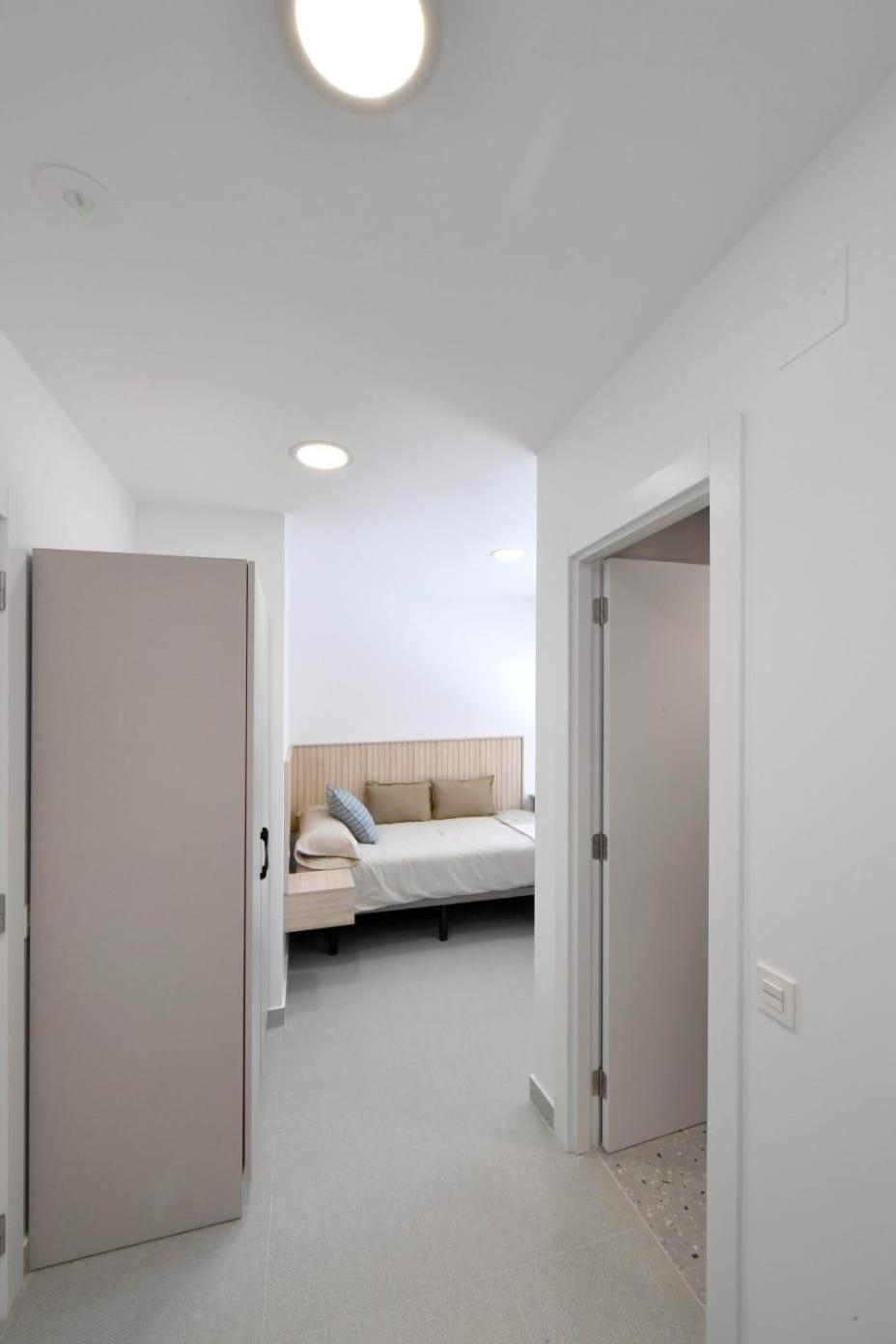 Single Room,1675674160:JPEG