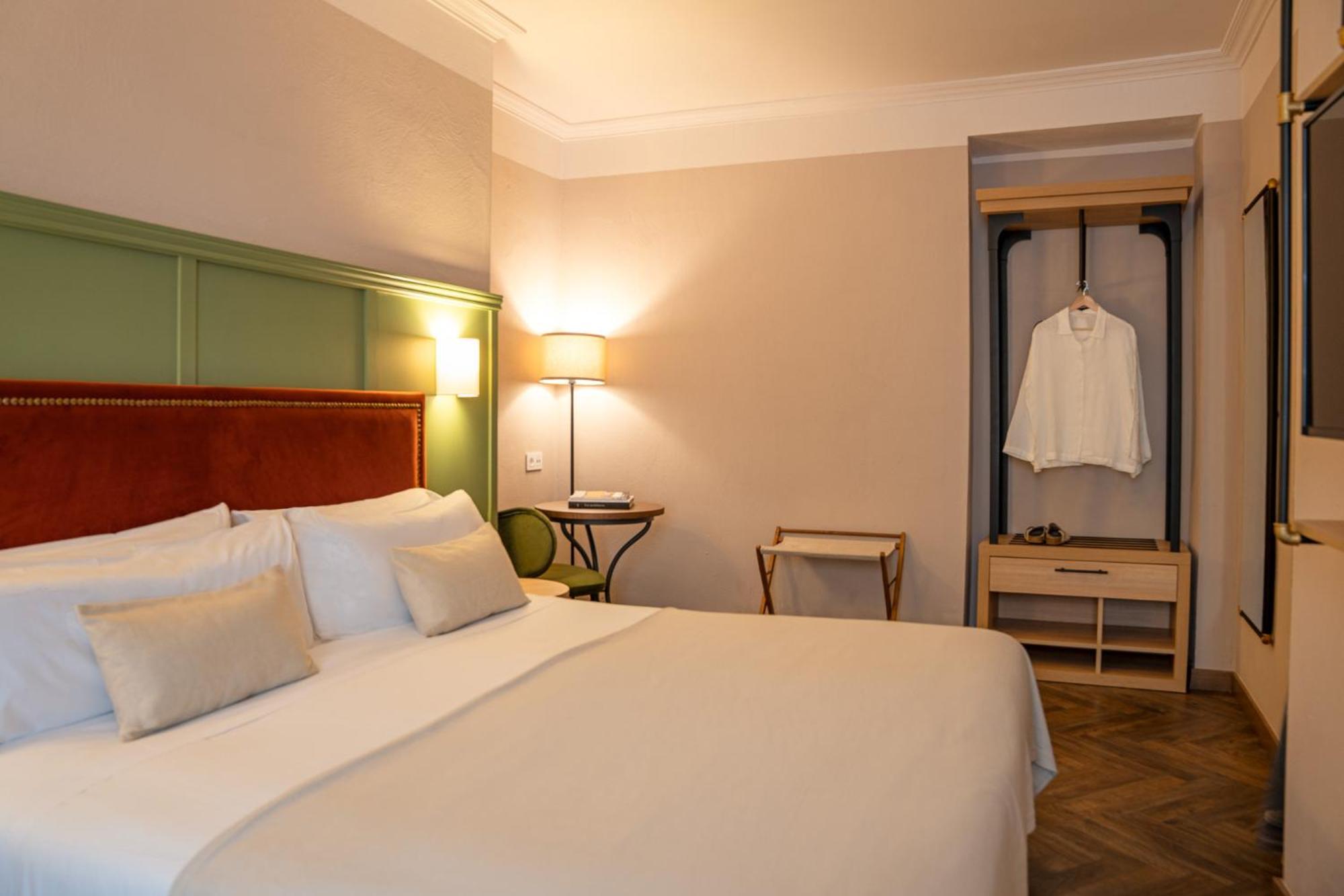 Deluxe Double or Twin Room,1681862870:JPEG