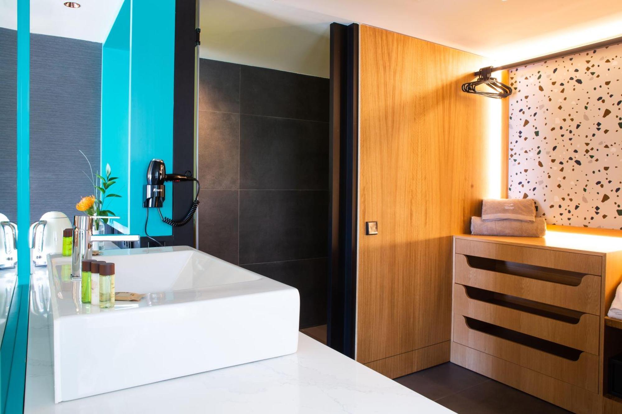 Superior Tweepersoonskamer met Balkon, Uitzicht op Zee en Airconditioning