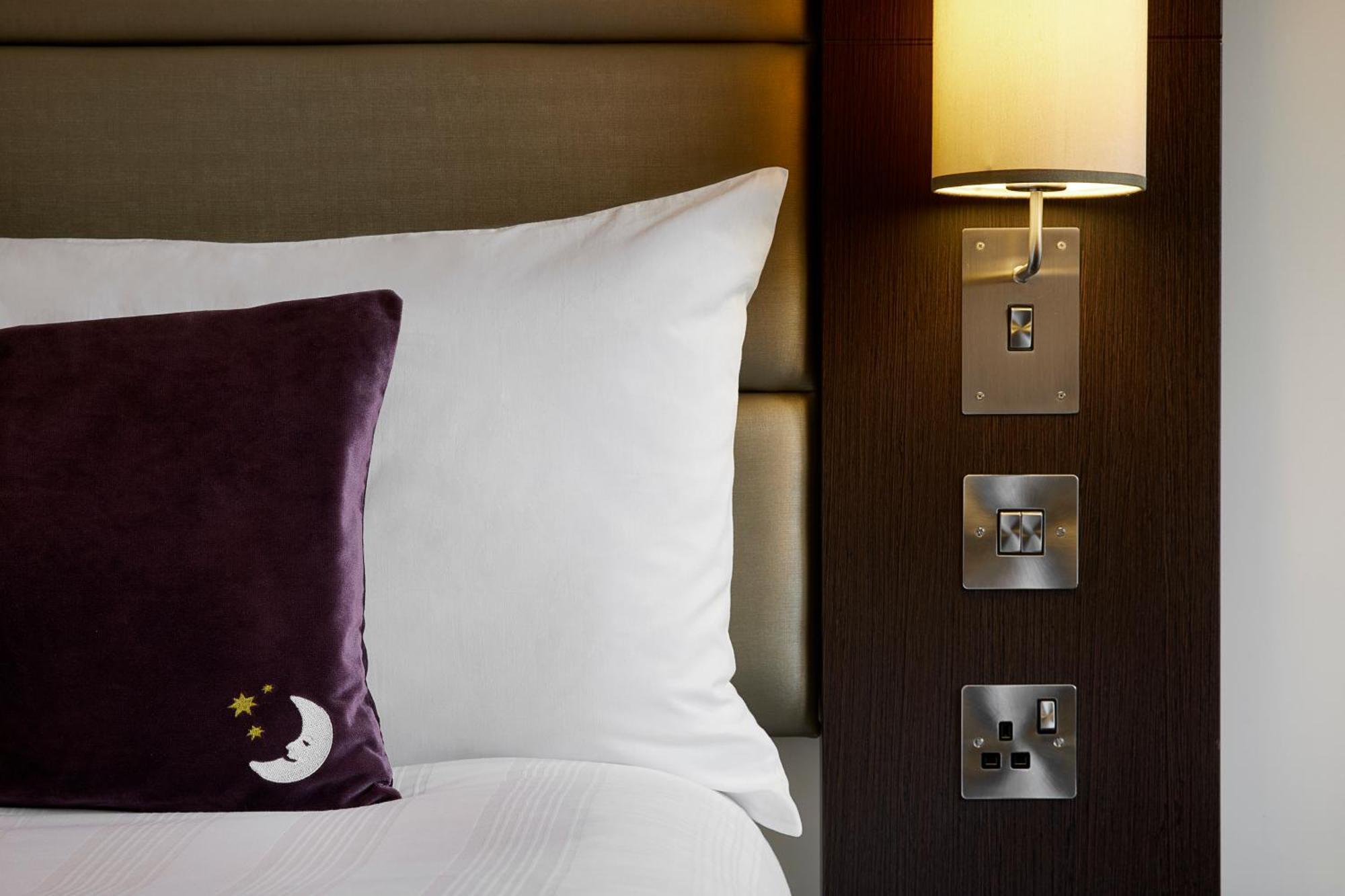 Double Room,1704794343:JPEG