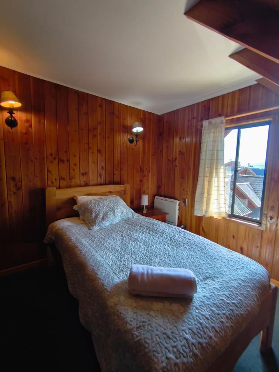 Standard Single Room with Shared Bathroom,1706825338:JPEG