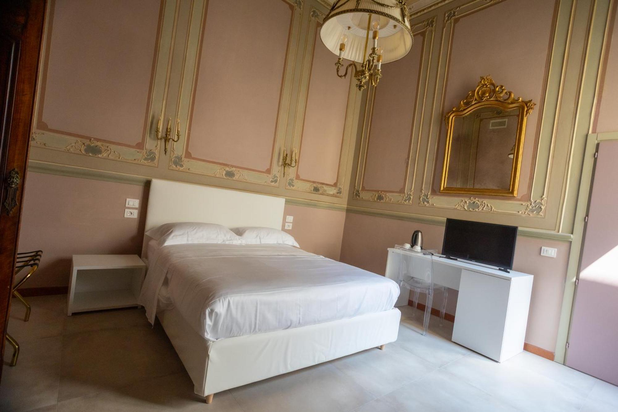 Superior Double Room,1744989721:JPEG
