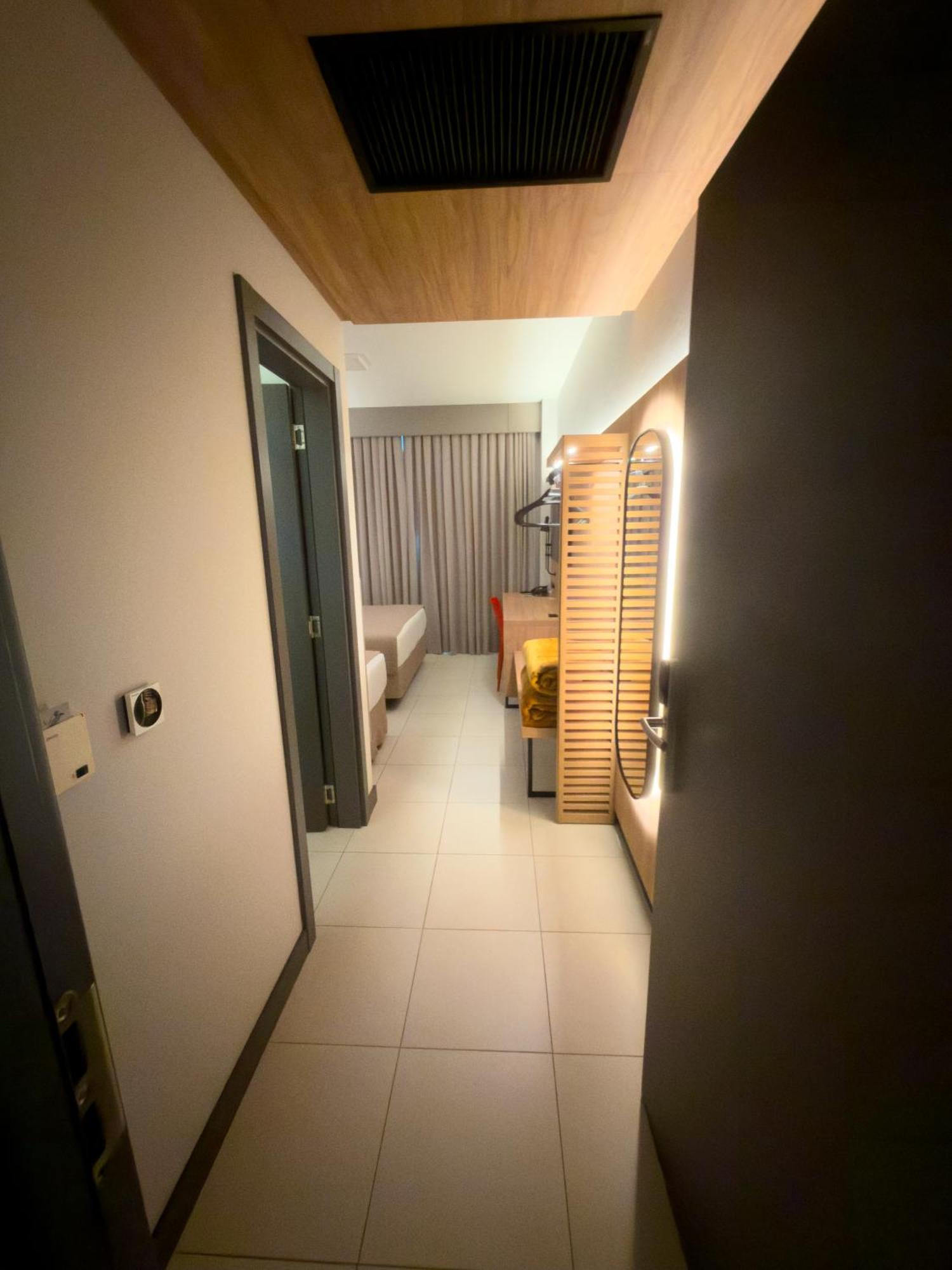 Luxury Triple Room,1746968645:JPEG
