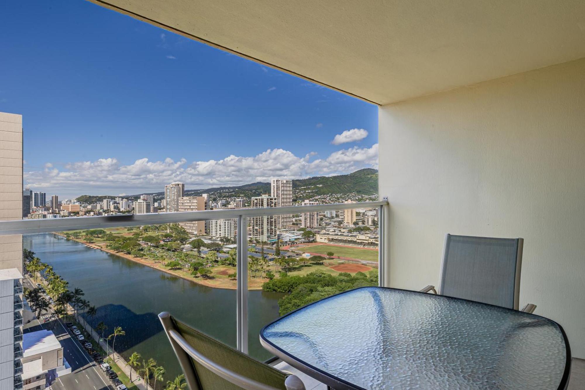 One Bedroom Suite City View