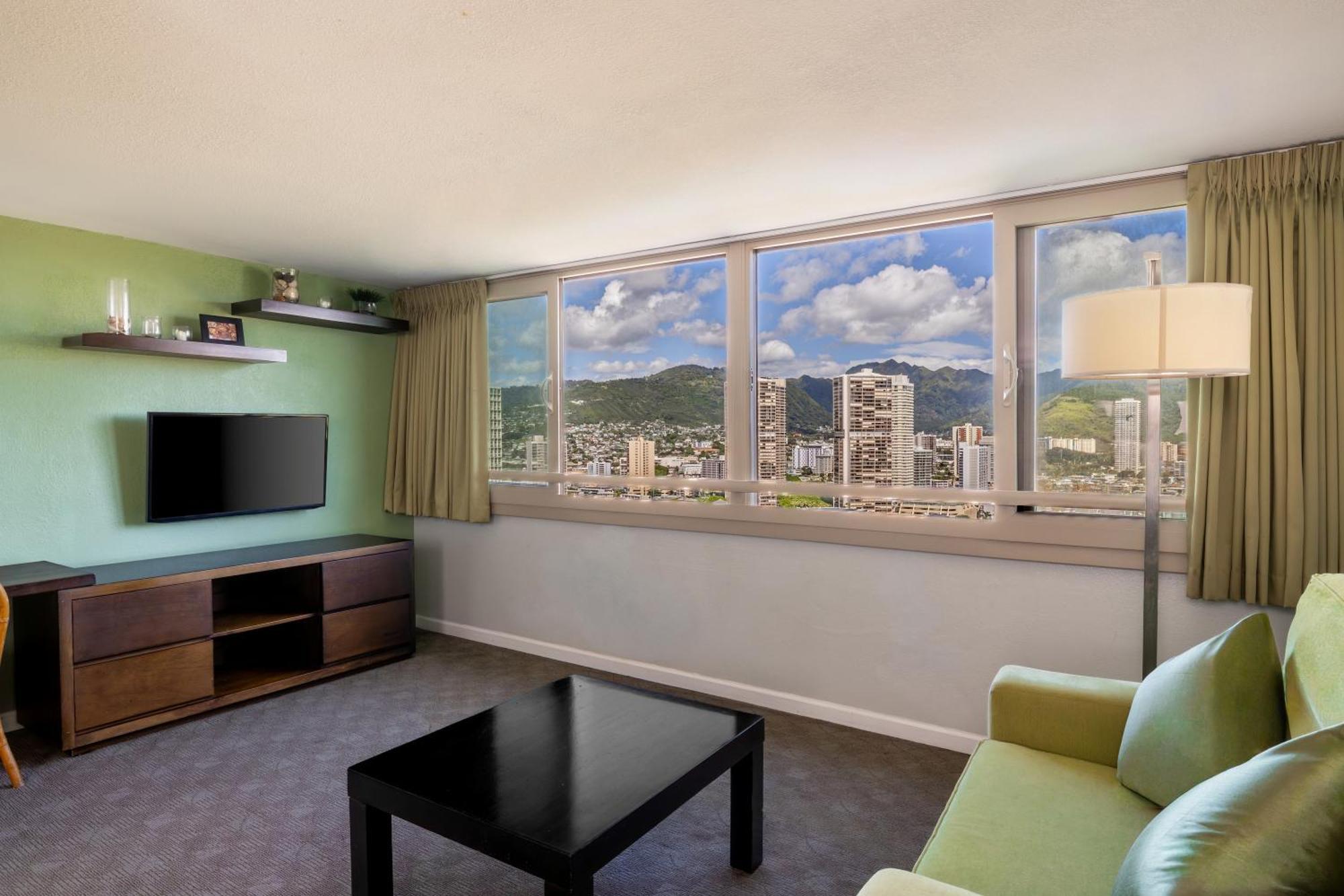 One Bedroom Suite City View