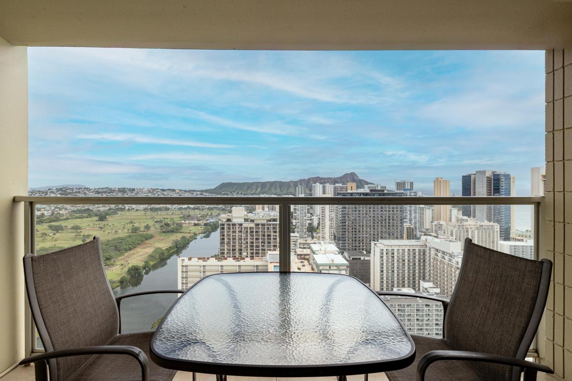 Studio City View