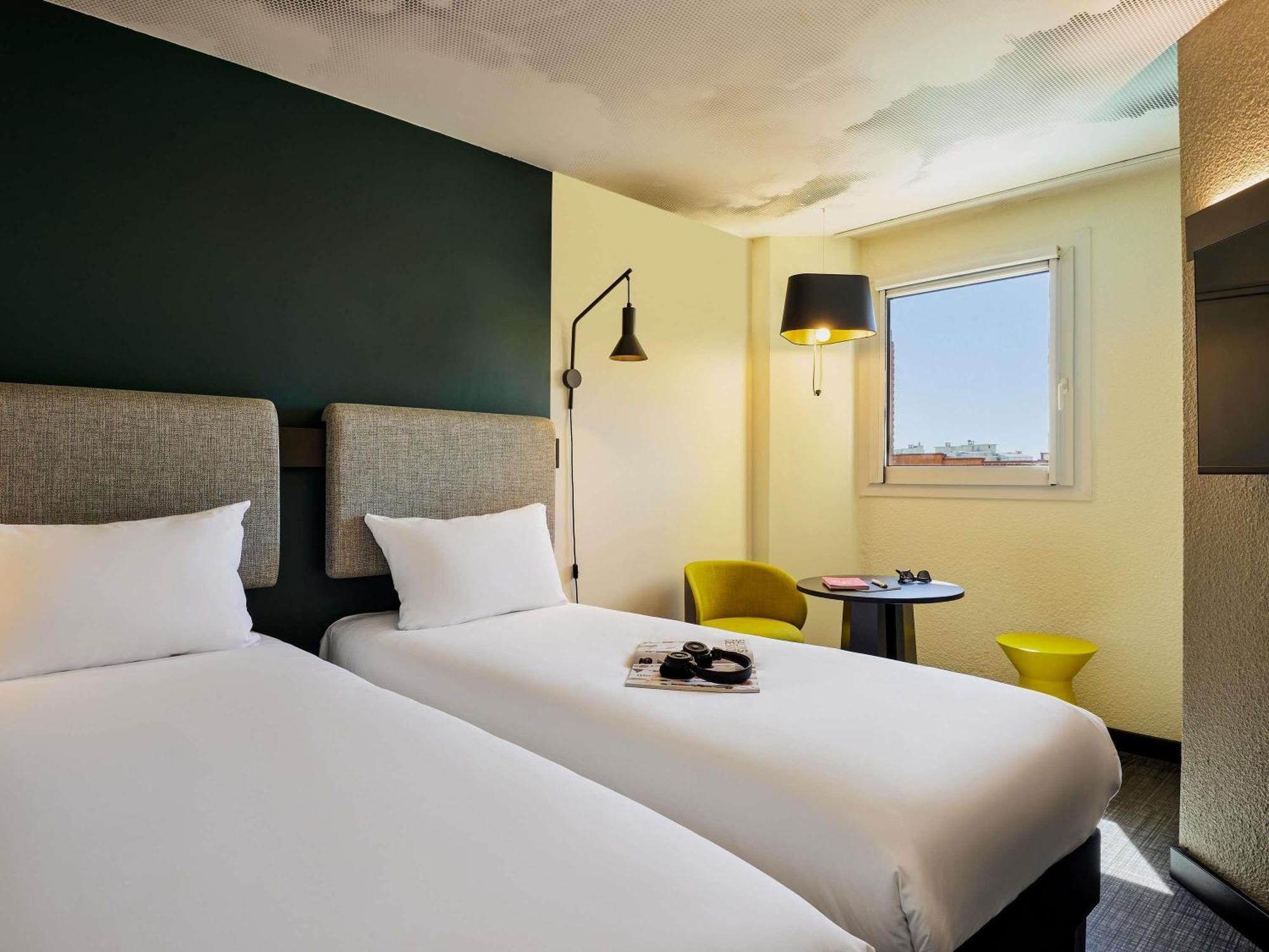 Standard Twin Room,1758362197:JPEG