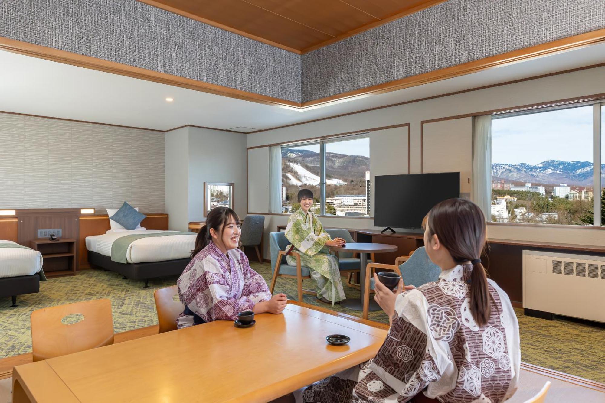 Japanese-Western style room (With private bathroom)(Non-Smoking)
