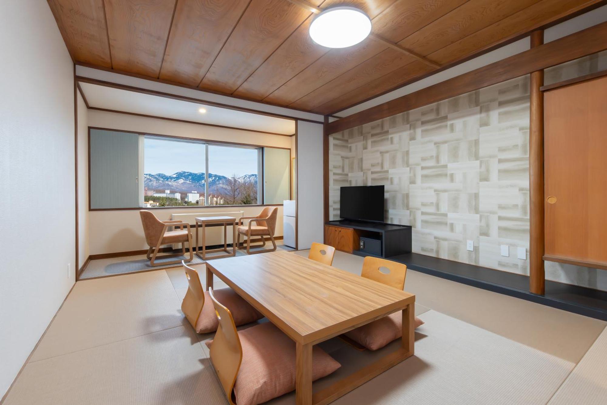 Japanese-Style C (With private bathroom)(Non-Smoking)