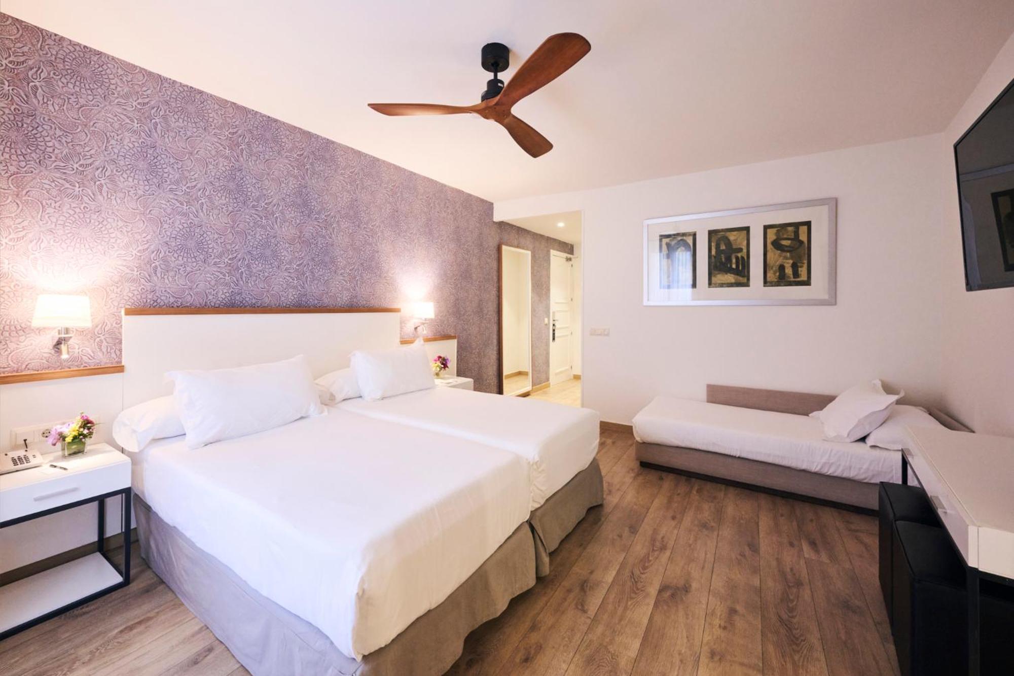 Superior Triple Room