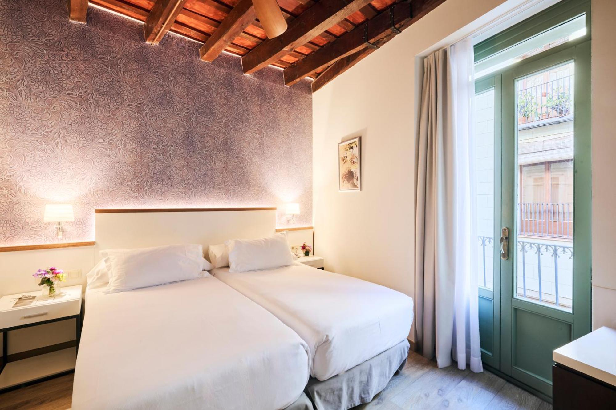 Classic Double or Twin Room Balcony