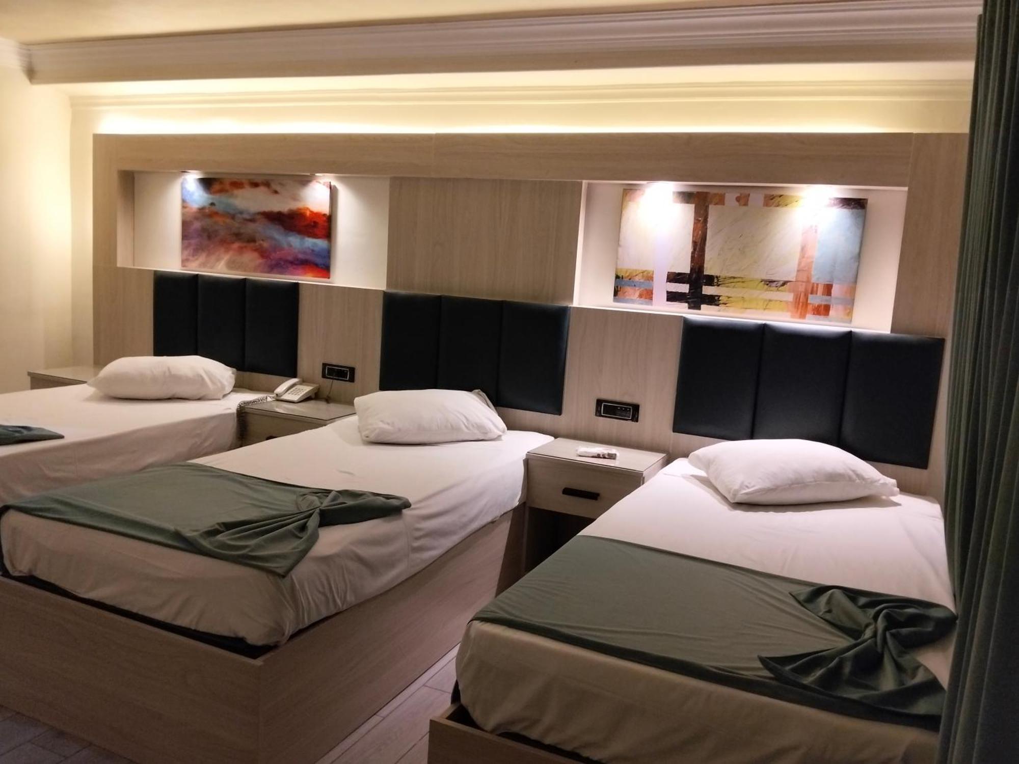 Triple Room