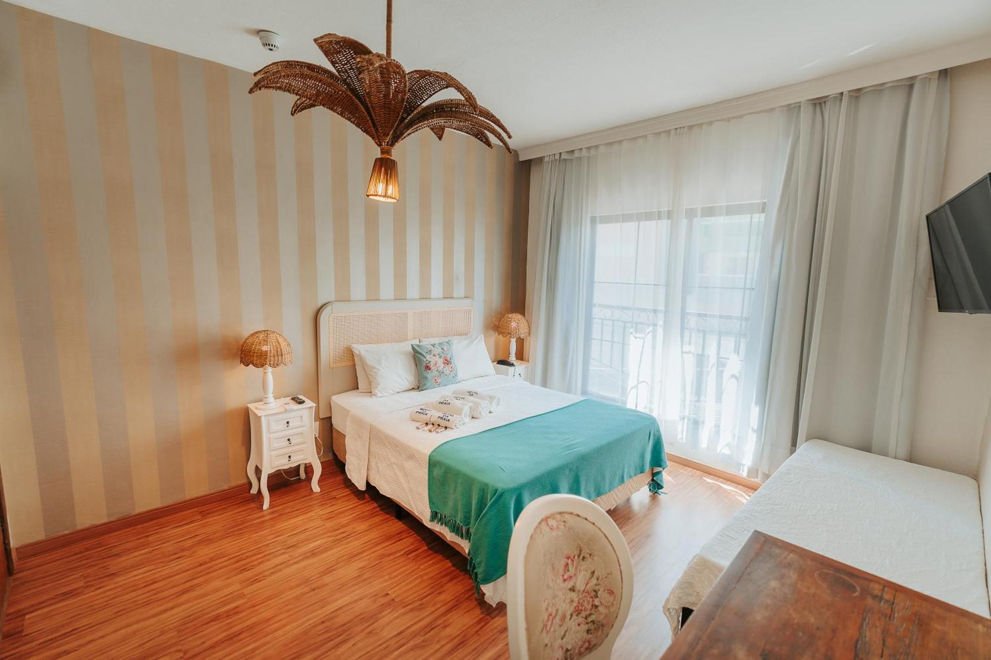 Deluxe Double Room Side Sea View