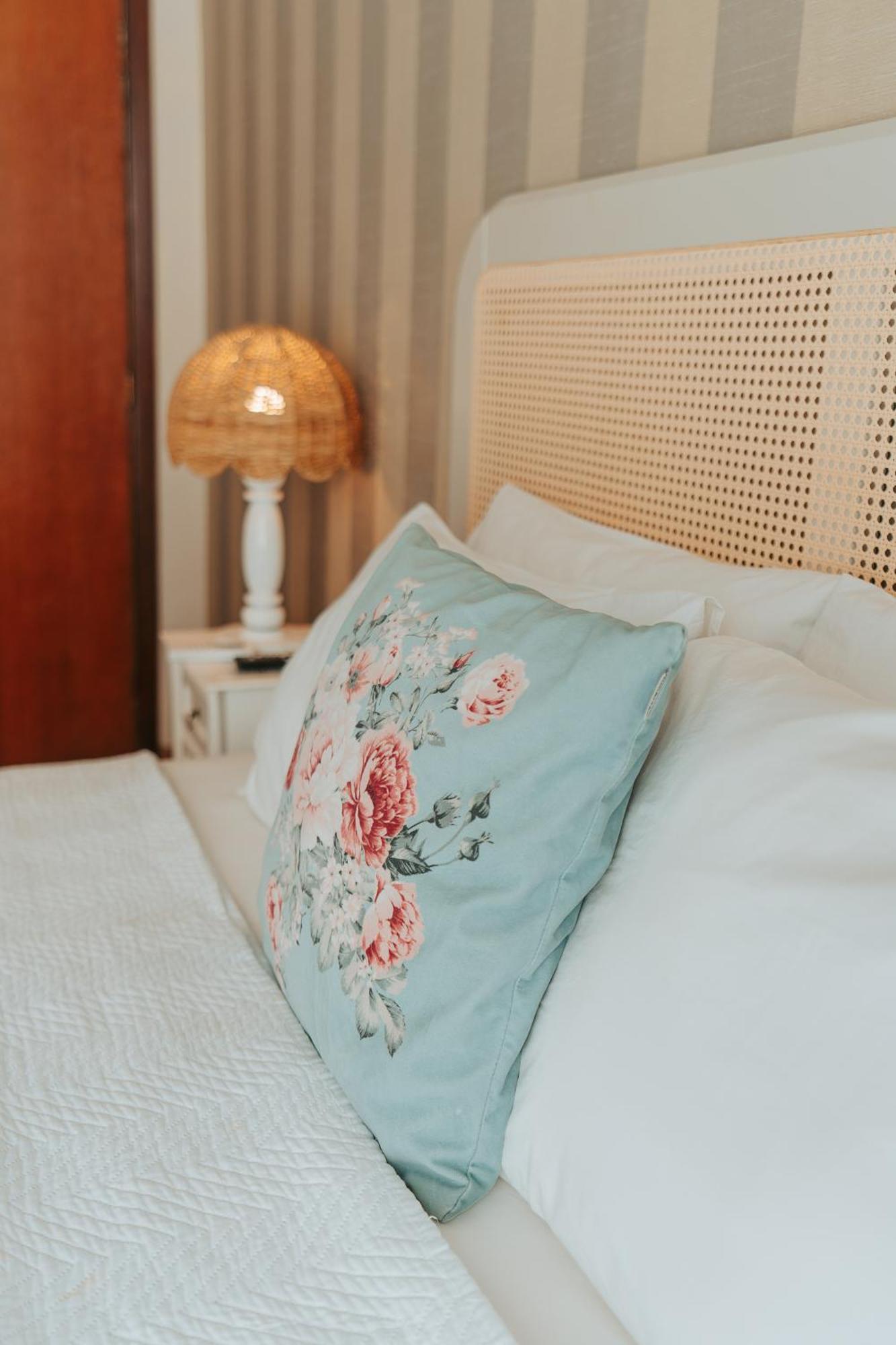 Deluxe Double Room Side Sea View