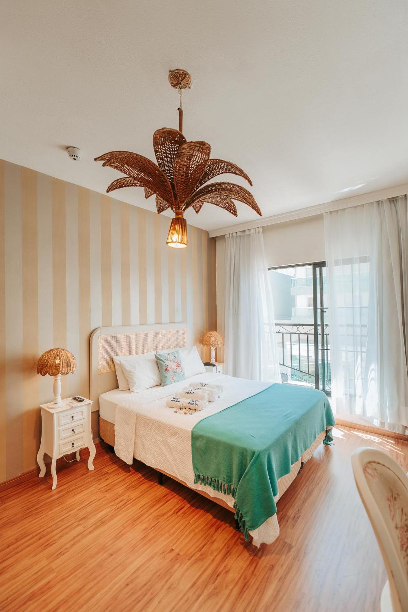 Deluxe Double Room Side Sea View