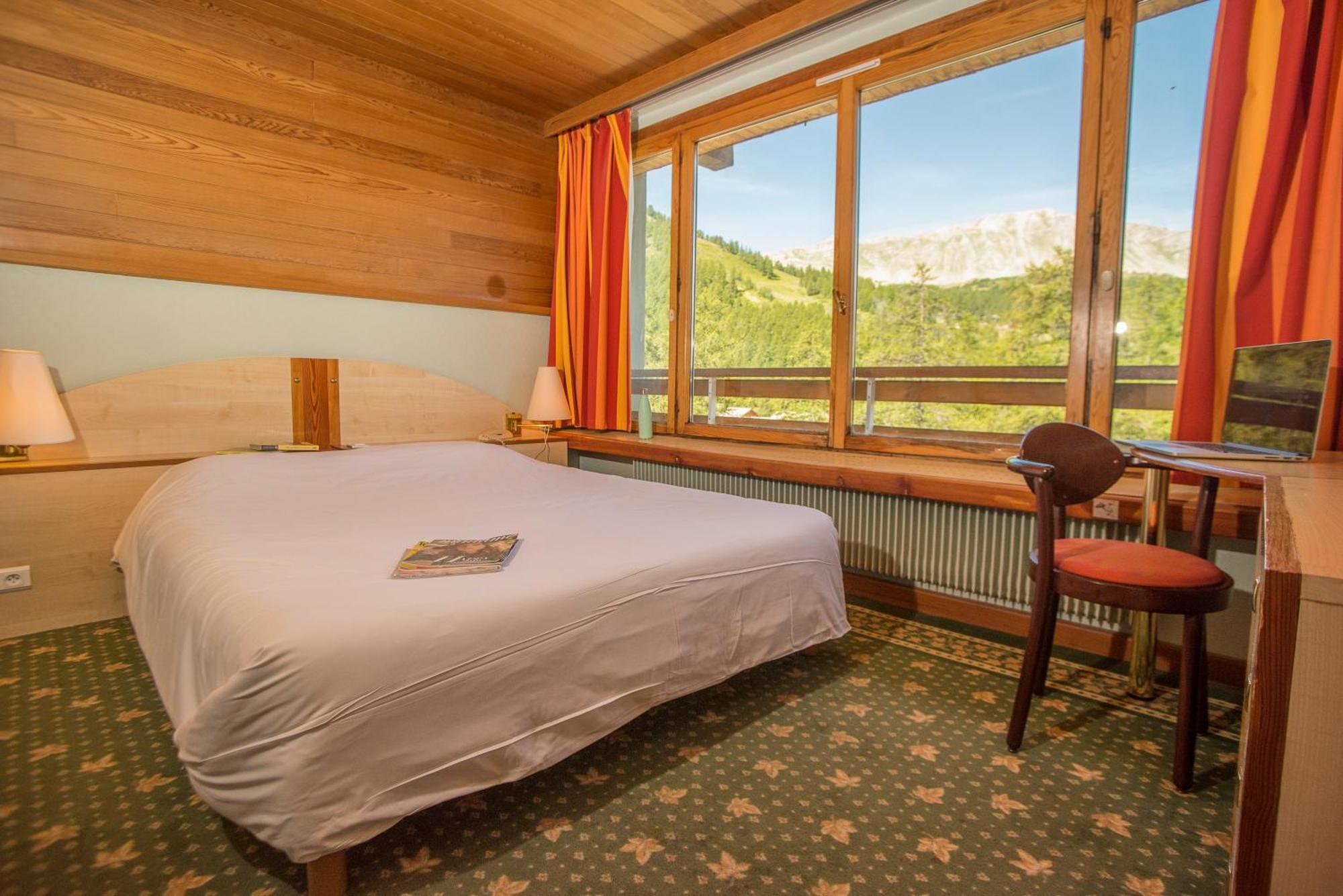 Chambre Triple avec Salle de Bains Privative
