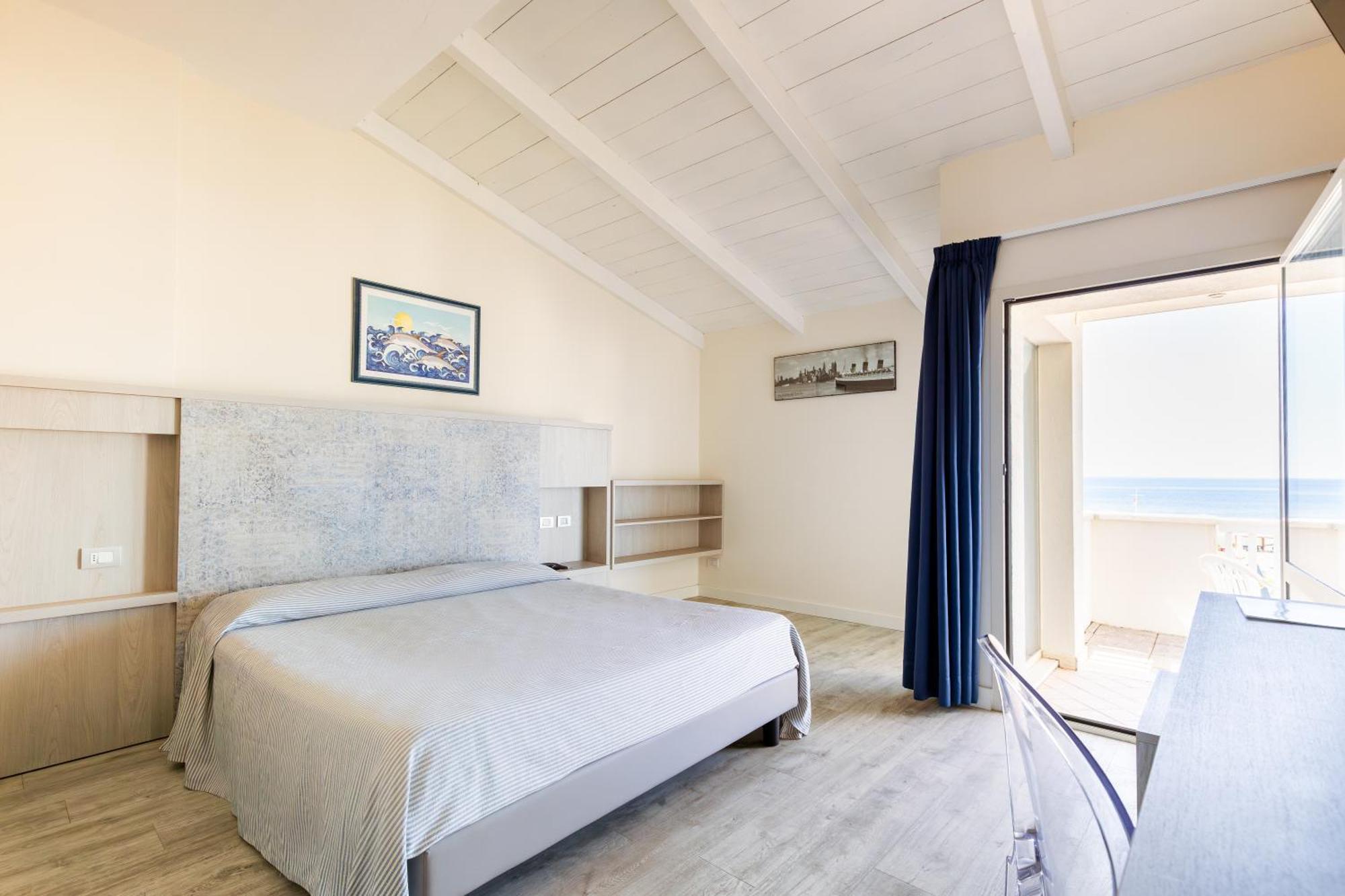 Habitación Doble con vistas al mar