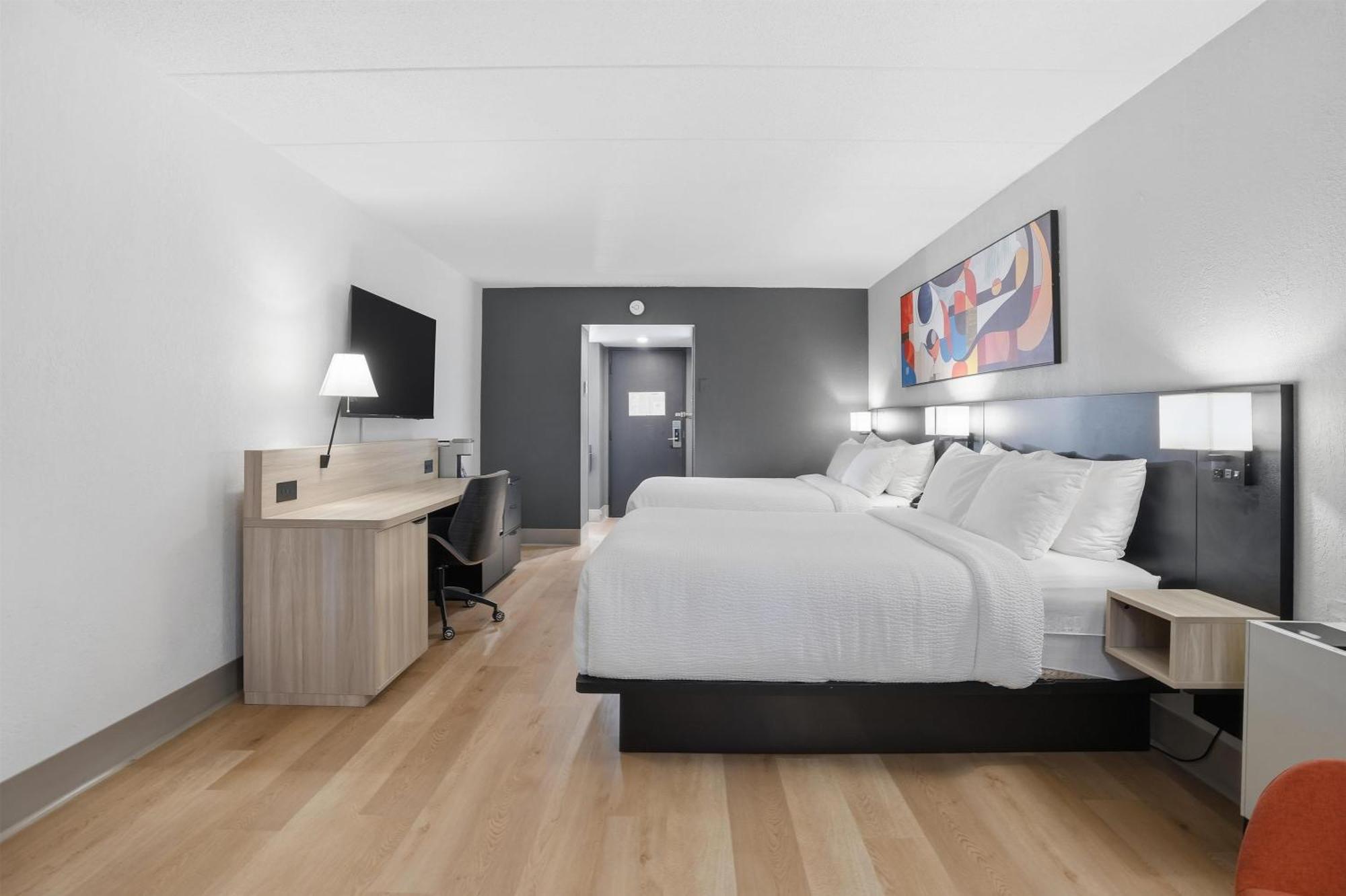 Double Room Non-Smoking or Pet-Friendly