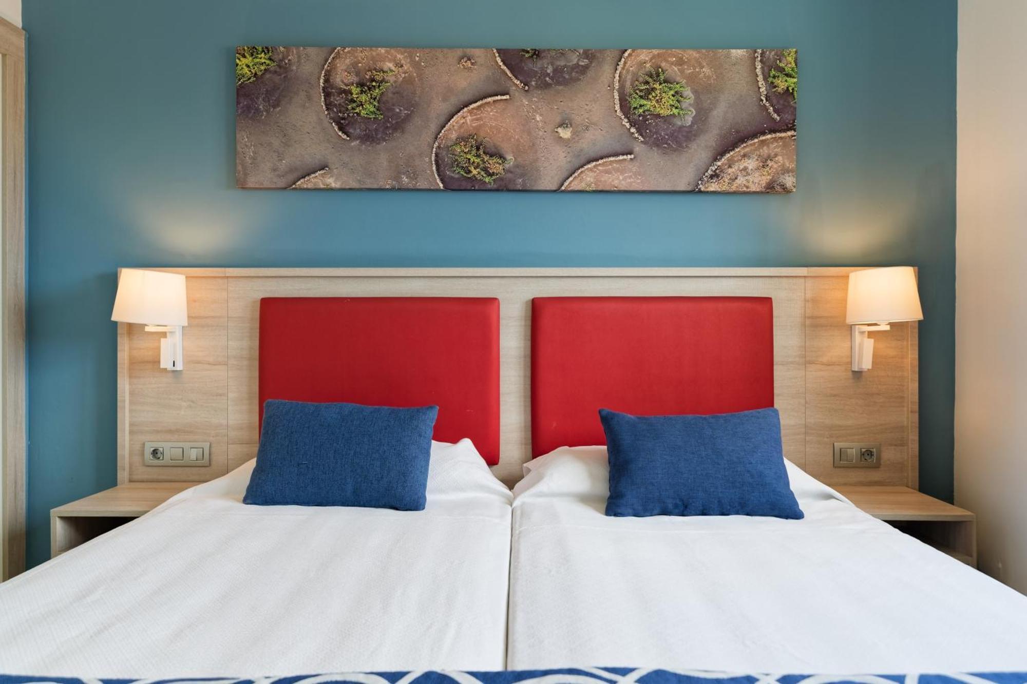 Apartamento de 1 Quarto com Vista da Piscina (3 Adultos + 1 Criança)