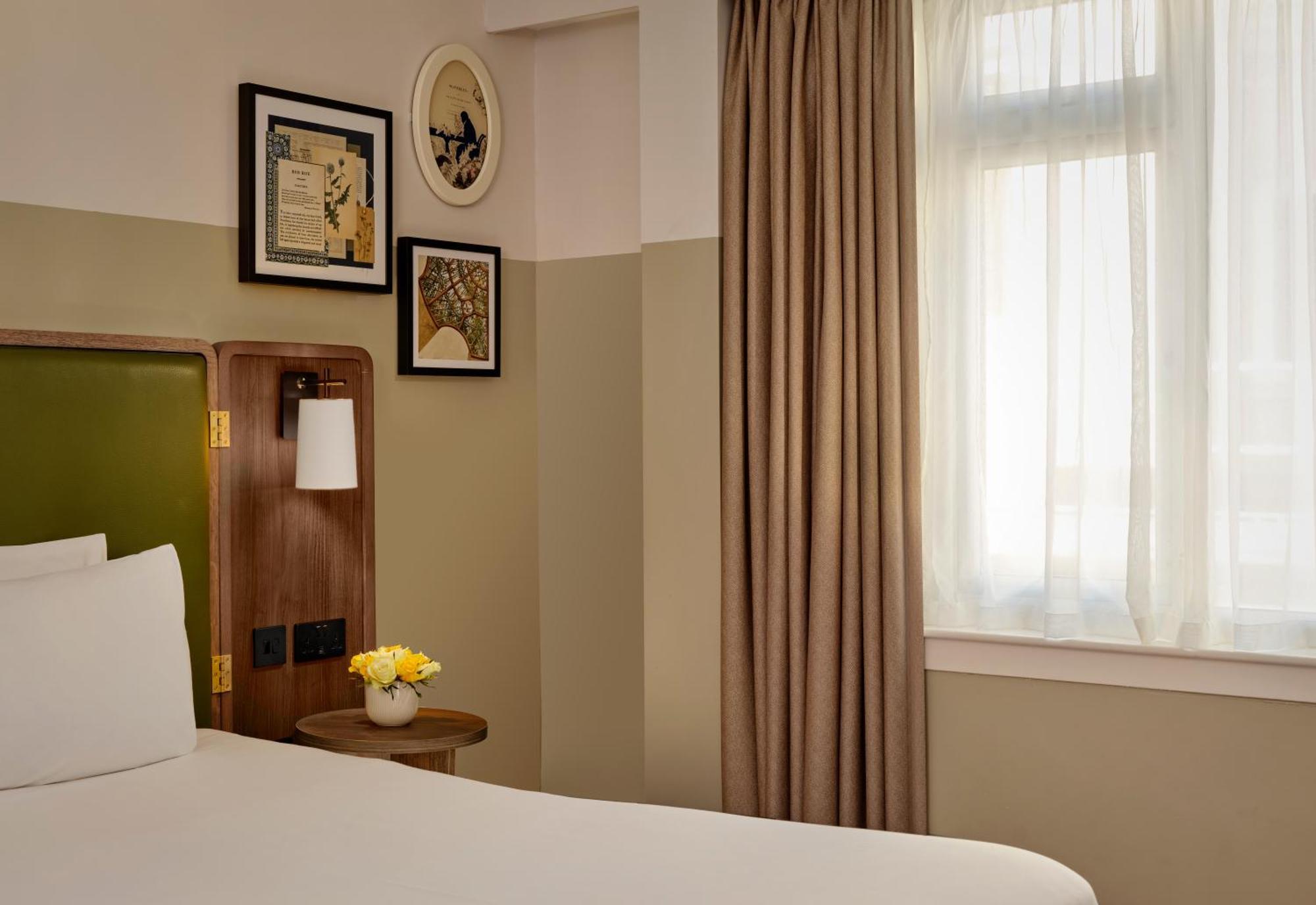 Classic Room 1 Wee Double Bed