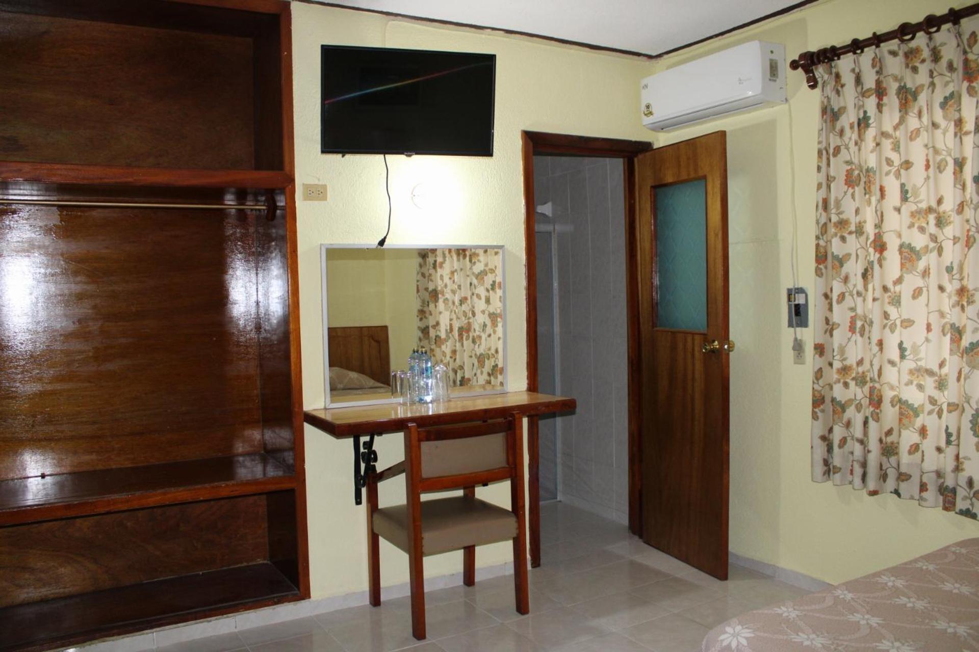 Economy Twin Room