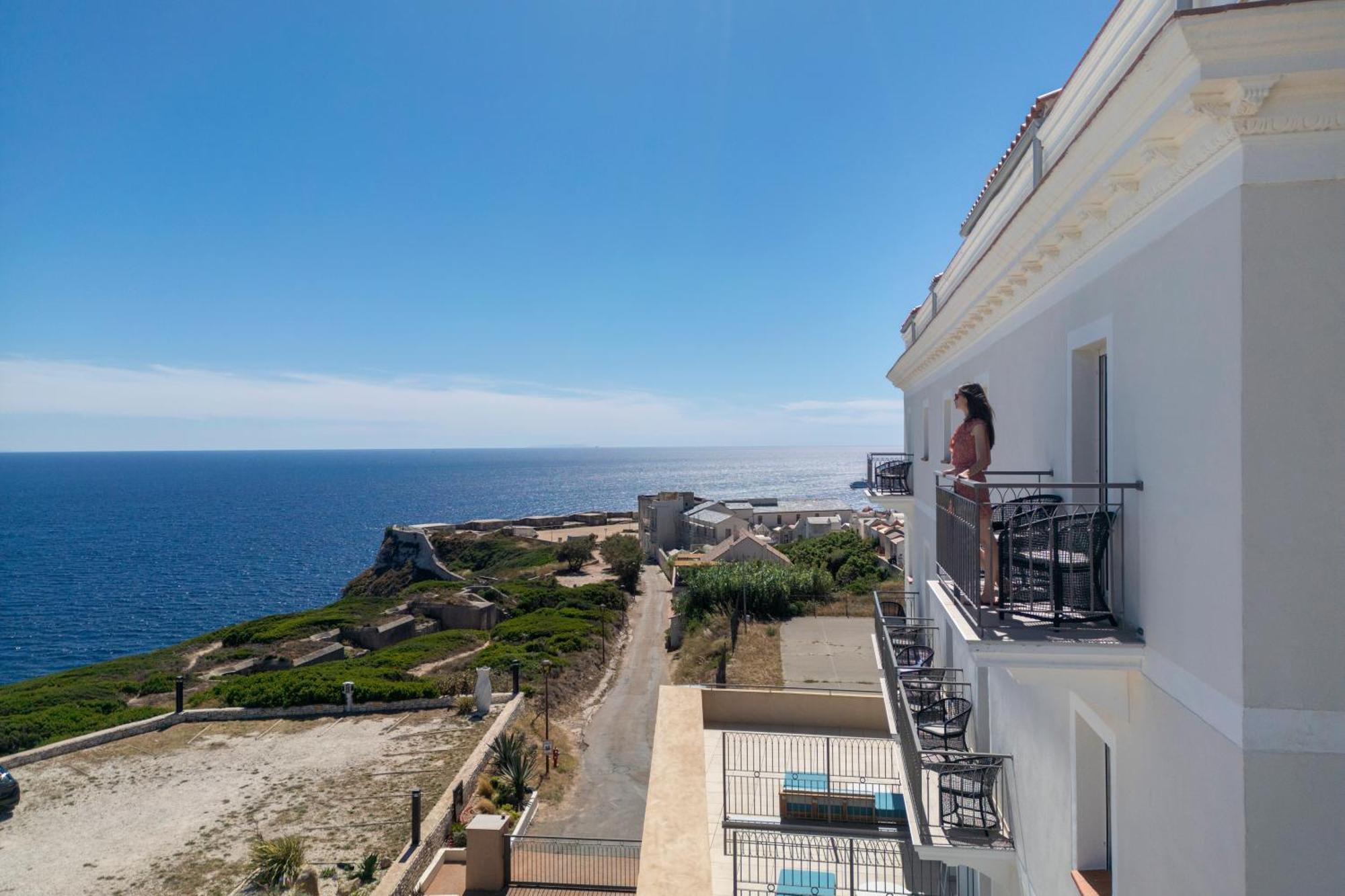 Superior Double Room Balcony Sea View