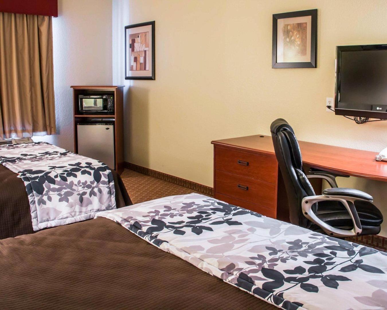 Queen Room Two Queen Beds