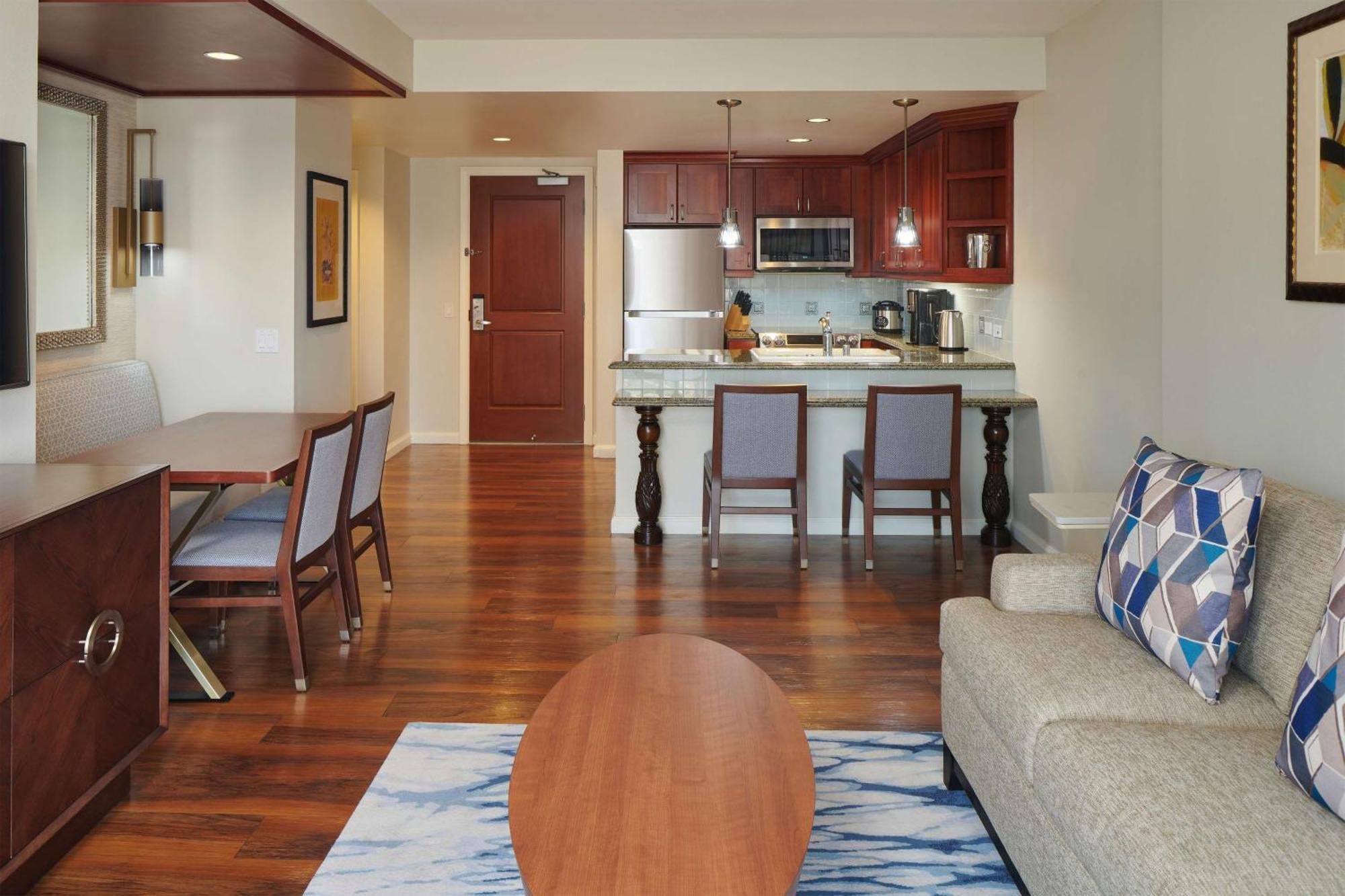 One-Bedroom Suite City View