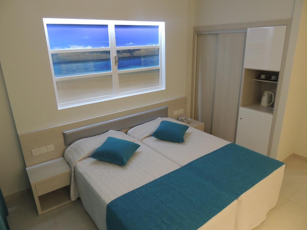 Twin Room with Balcony,1537967446:JPEG