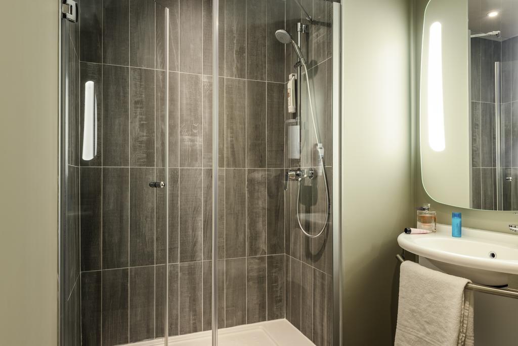 Standard Double Room,253264609:JPEG