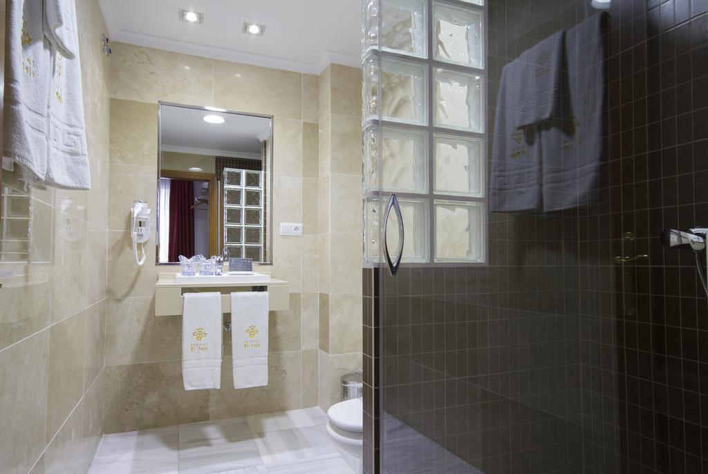 Superior Double Room,1765310108:JPEG