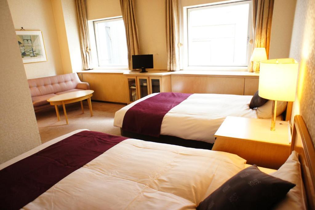 Quarto com 2 Camas de Solteiro - Não Fumantes