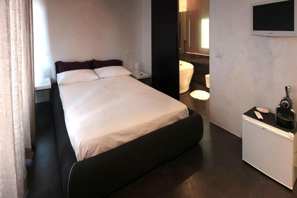 Double Room,27870194:JPEG