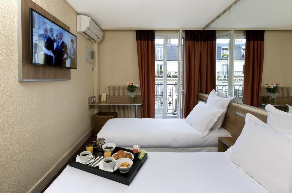 Twin Room,692243553:JPEG