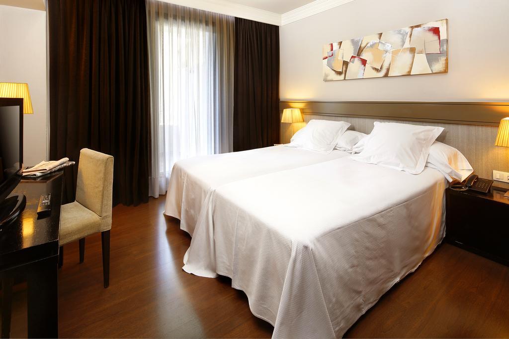 Double or Twin Room Terrace