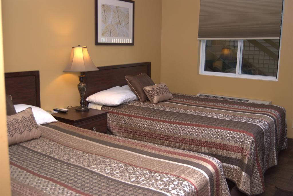 Two Double Beds Exterior Door Smoking,434998113:JPEG
